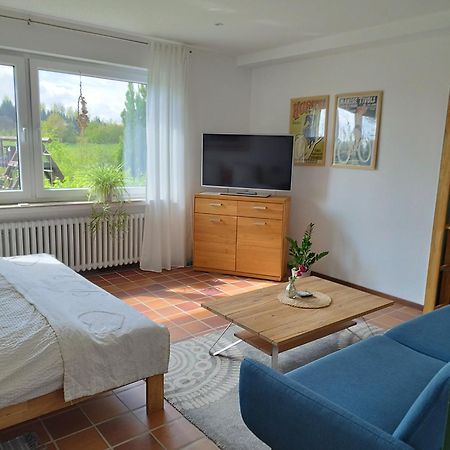 Moderne Ferienwohnung Mit Privatem Eingang - Rosa Kalletal Exterior photo